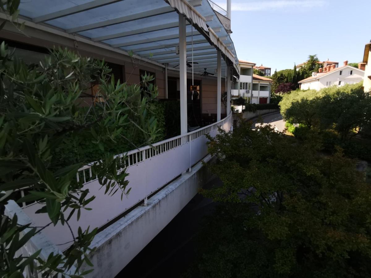 Portofino App Lägenhet Izola Exteriör bild